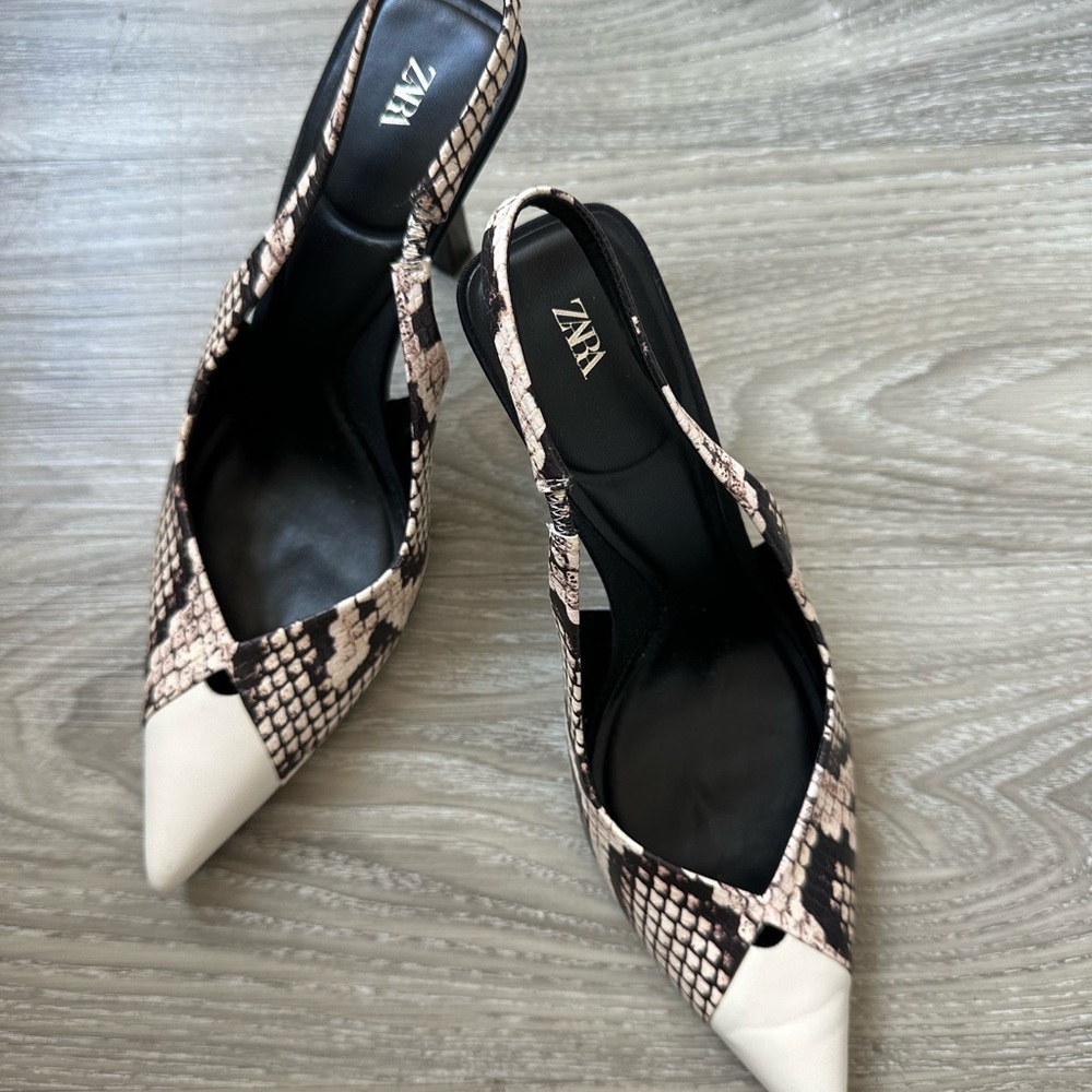 ZARA Snakeskin Slingback Heels - Black and Cream. Size 38/8